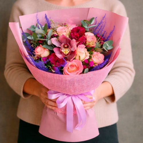 Флористический букет «Ночная фантазия»